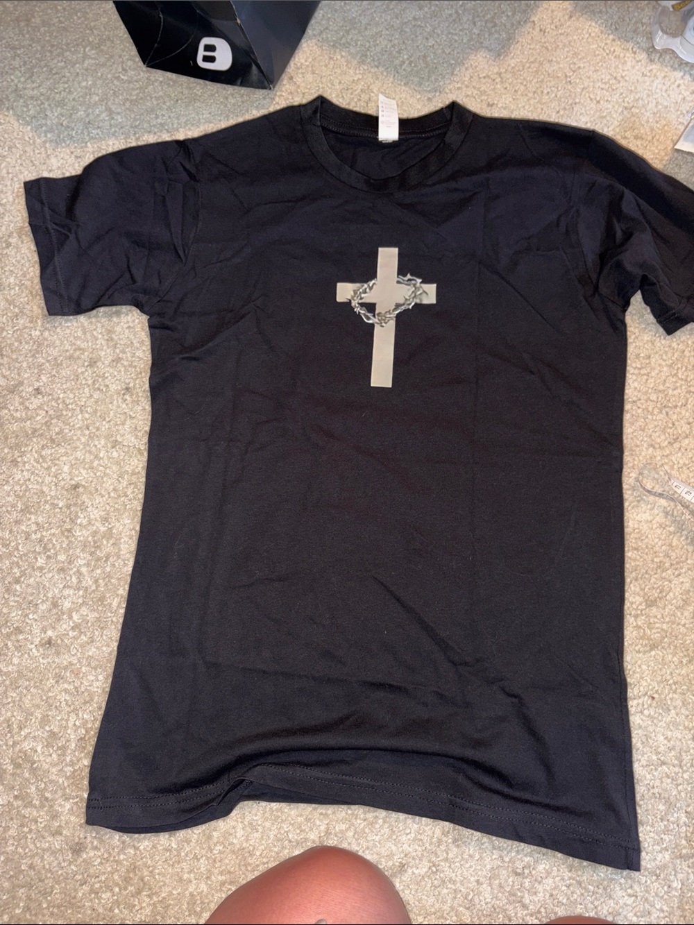 Men's Black Short‑Sleeve Tee with Metallic Cross Graphic